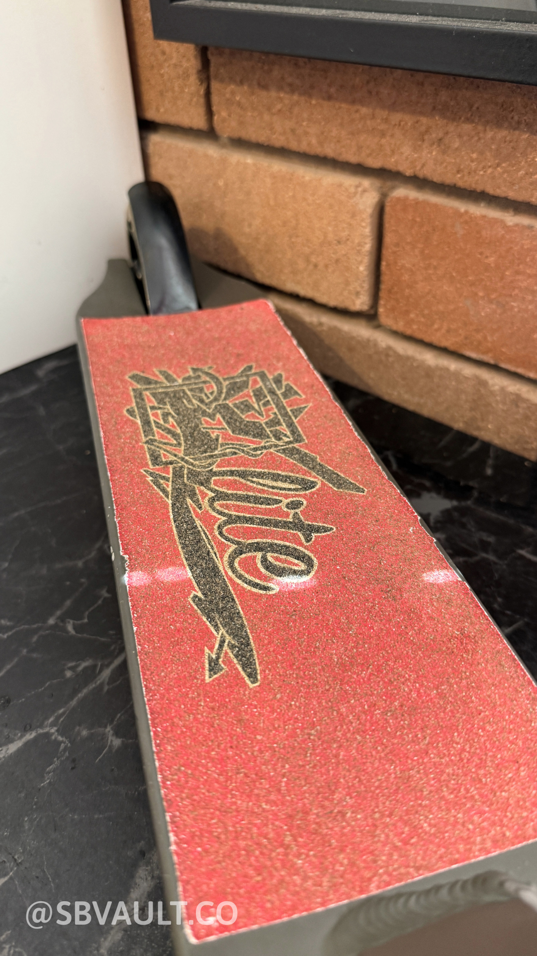 2016 Grit Elite Red